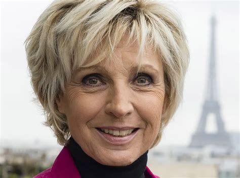 age de evelyne dheliat|Evelyne Dhéliat a 74 ans : son secret pour faire aussi。